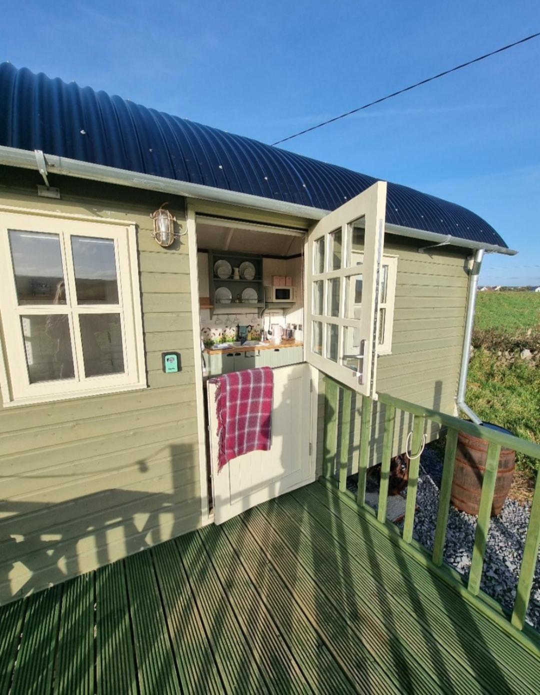 Wild Meadow Huts Villa Doolin Eksteriør billede